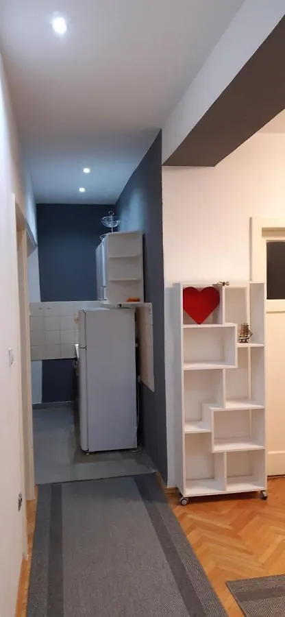 Cozy Apartment Mihaela With Balcony, Near Park Marjan & Old Town - Quiet Neighborhood Σπλιτ