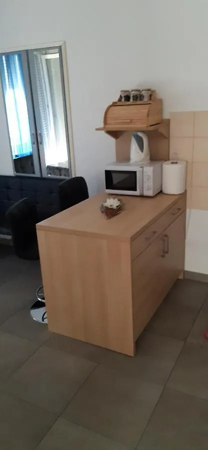 Cozy Apartment Mihaela With Balcony, Near Park Marjan & Old Town - Quiet Neighborhood Σπλιτ